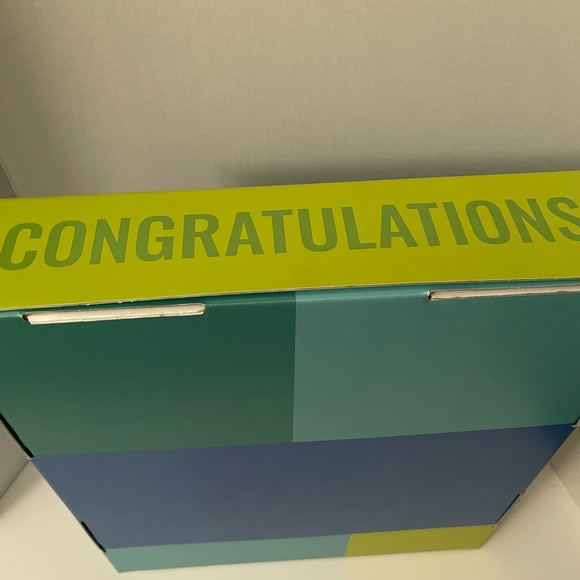 NEW in box Virtual runDisney 2022 Springtime Surprise Medals & Shirts - Picture 2 of 10